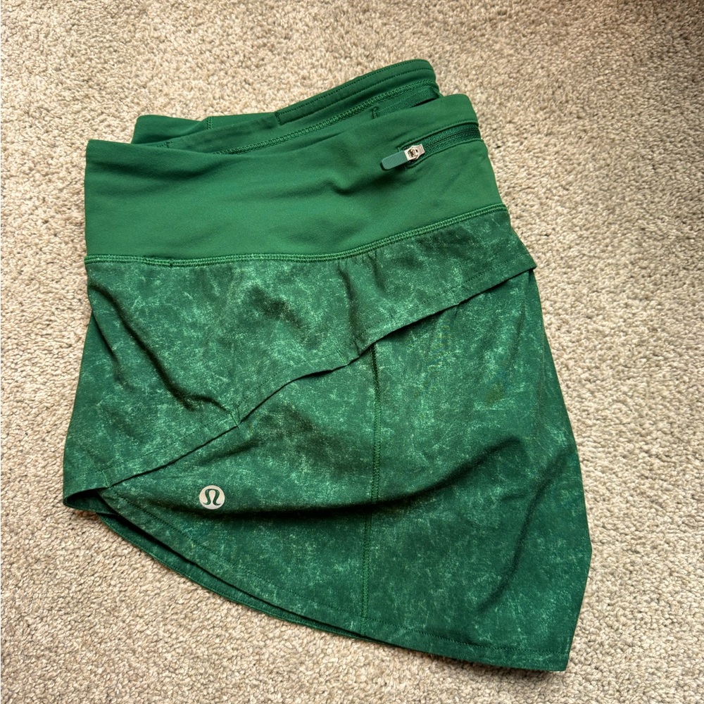 Women’s lululemon speed up shorts 2.5